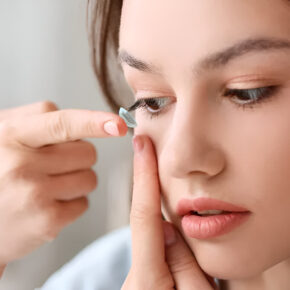 Are-Coloured-Contact-Lenses-safe-6 